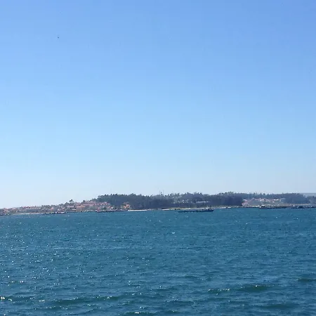 Apartamento Vistas Al Mar فيلاغارثيا دي أروزا